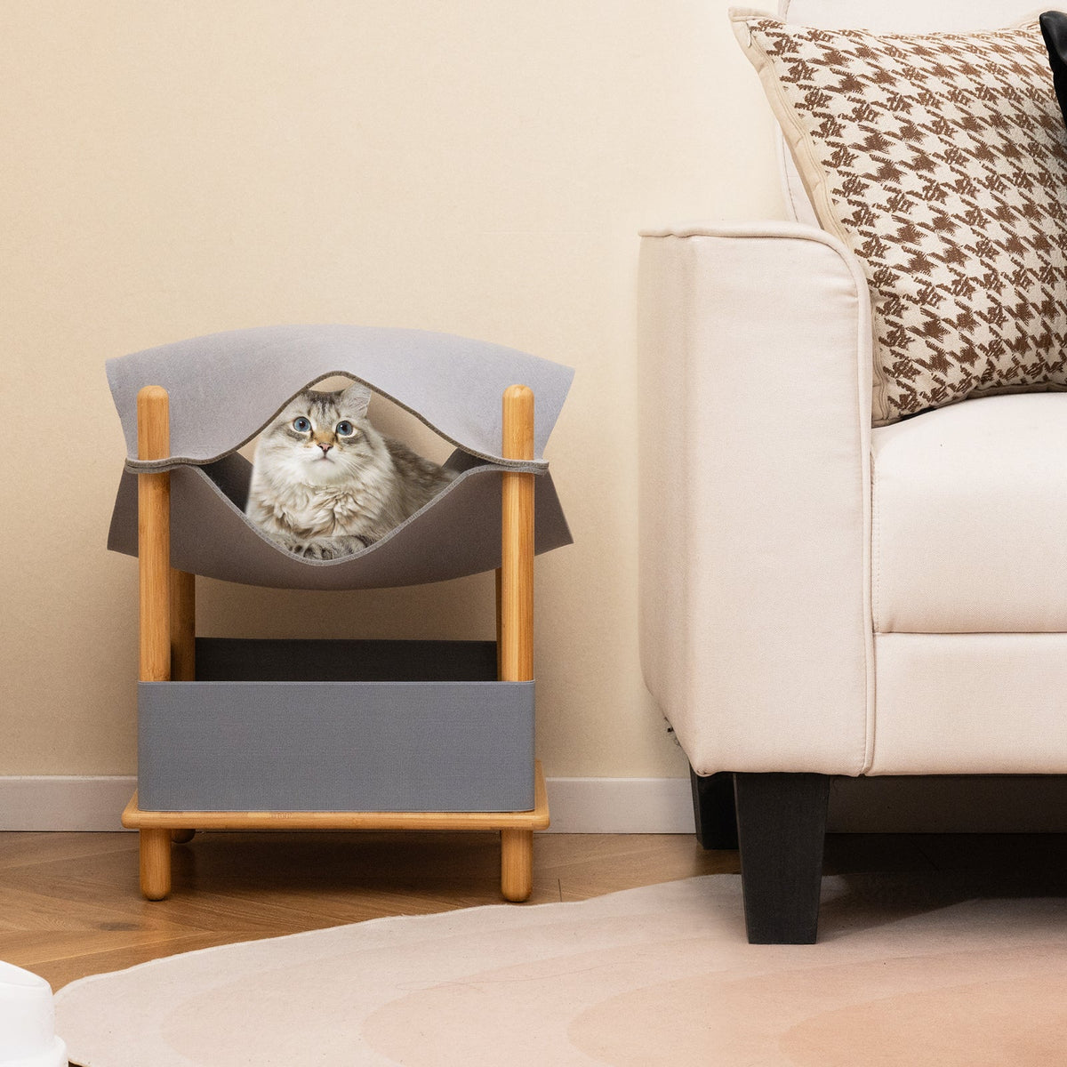 2-Tier Wooden Cat House with Semi-enclosed Condo and Removable Clothes-Gray