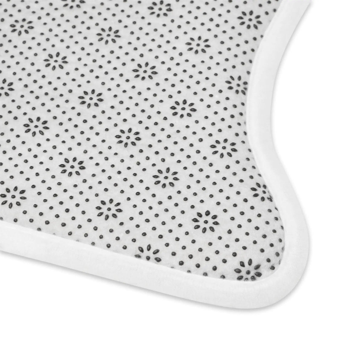 Stylish Pet Feeding Mat – Paw Print Design